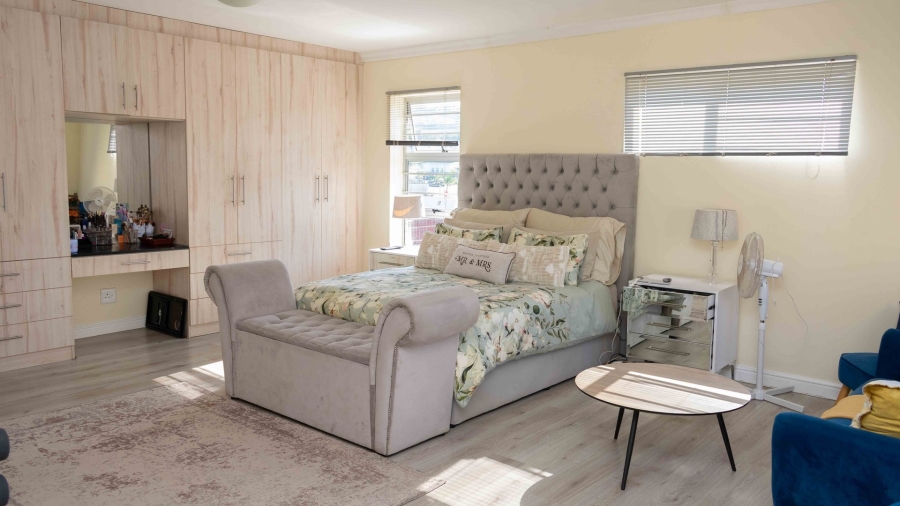 3 Bedroom Property for Sale in Lovemore Park Eastern Cape